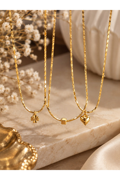 SEZİNİN TAKI DÜKKANI Women's Necklace-Three Gold Color Necklaces Set – Heart, Four-Leaf Clover, and Cube Pendant Thin Chain Women's Necklace