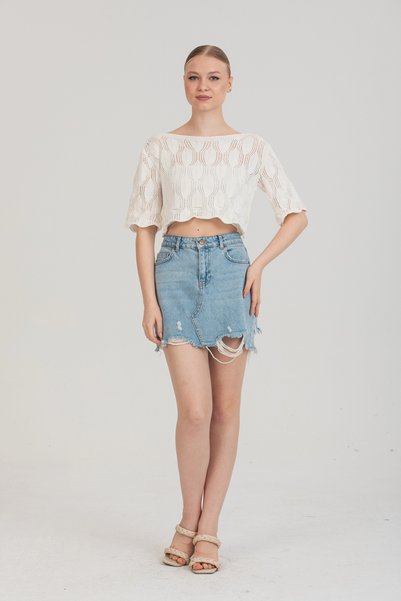 bysocafashion Women's White Openwork Knit Short Sleeve Flowy Crop Knitwear Blouse