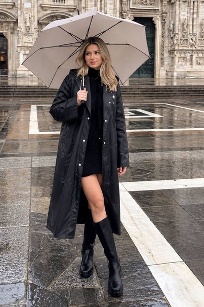 TAKIŞTIR Siyah Renk Kapüşonlu Unisex Yetişkin Yağmurluk