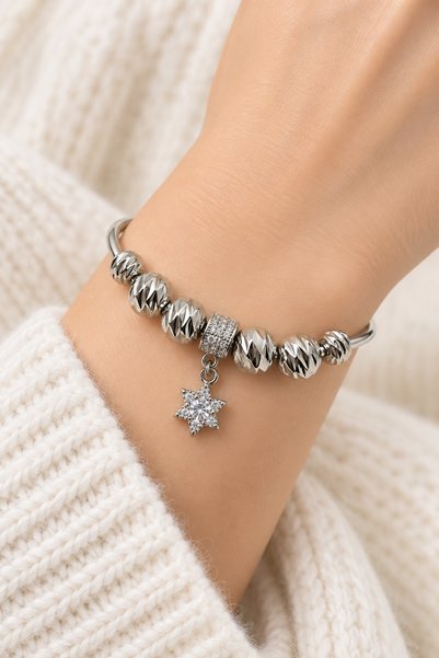 MakeWell Adjustable Steel Bracelet Suitable for Young People and Children, Mixed Figure Zircon Stone Charm Model, Silver Color