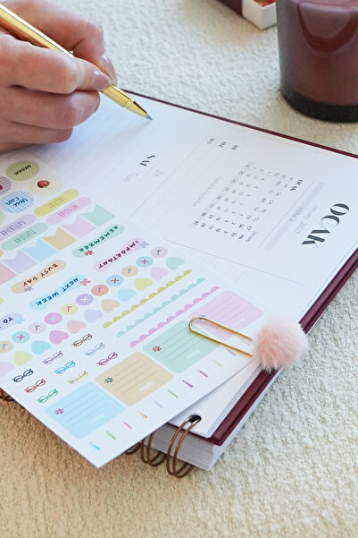 Matt Notebook 2027 Year Weekly Square Planner - 12 Months Heart