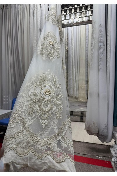 MERT TEXTILE Perdea crem cu flori brodate 3D (diferit nou model 2) / Este fab...