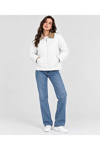 Award Fashion Waterway Patterned Velvet Detailed Quilted Coat
