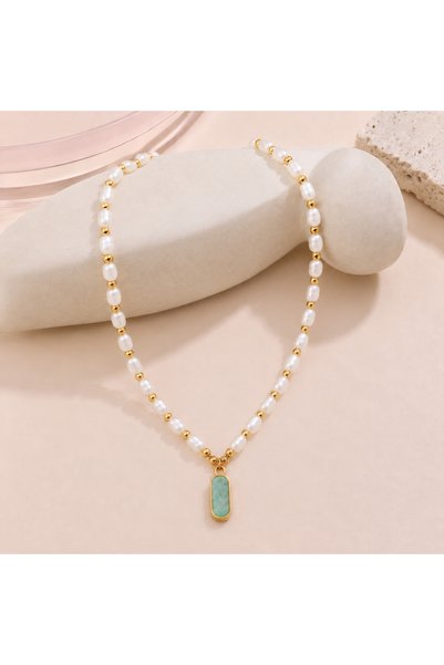 BLOOMY Natural Pearl Charm Necklace - oval-gem