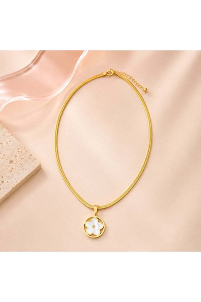 BLOOMY Golden Clover Mother-of-Pearl Necklace