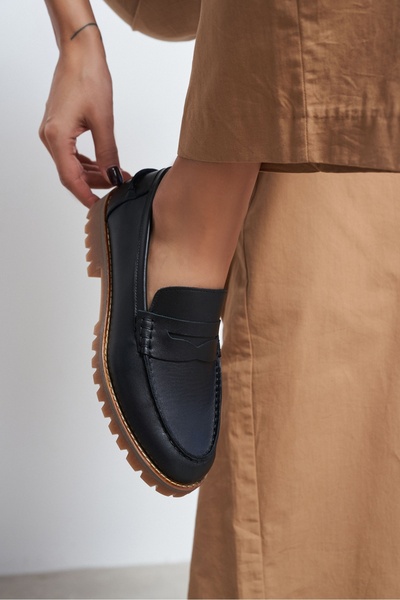 NİŞANTAŞI SHOES Elie Black Genuine Matte Leather Serrated Thick Sole Women's Penny Loafer