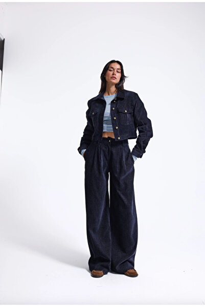 it's basic Lacivert Kadife Dokulu Crop Denim Ceket – Gold Düğmeli