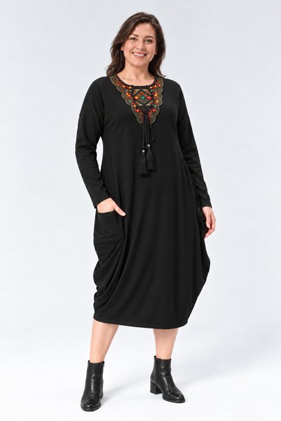 Curvy Trend Plus Size Embroidery Collared Baseni Wide Cut Long Sleeve Dress