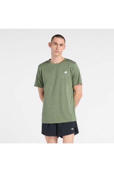 New Balance تي شيرت تدريب رجالي من _ MT61T72UAED