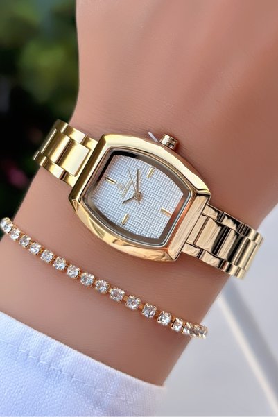 Homies Oval Case-Gold Color Steel Strap Women's Wristwatch -Waterproof- with Bracelet Gift