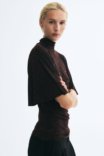 H&M Yarasa Kollu ve Yarım Balıkçı Yakalı Üst