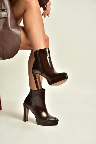 Fox Shoes V820660160 Brown Rustic Thick Platform Heeled Women's Boots