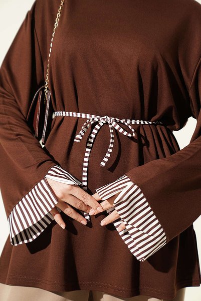 Liva Çizgili Manşetli İp Bağcıklı Tunik Kahverengi