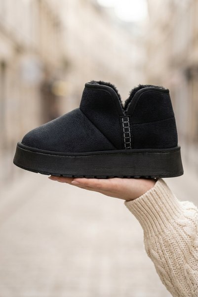 Beyond Kadın Siyah V Kesim Ultra Mini İçi Kürklü Süet Bot 4.5 Cm BYNDUM05