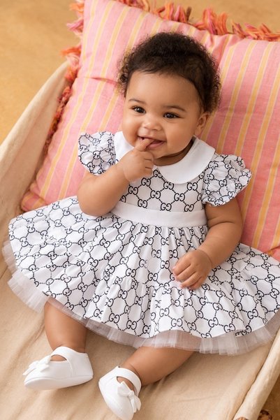 Rocha Baby طقم فستان وحذاء من التول بتصميم خاص للفتيات الصغيرات مع ياقة مزينة...