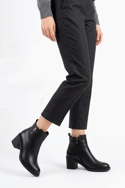 Moda Pie Hemte Side Buckle Detailed Women's Heeled Boots Black Leather