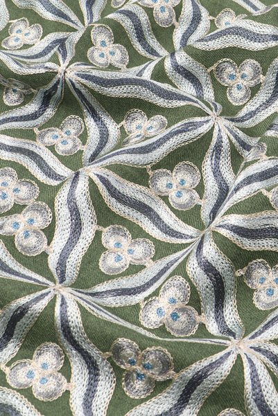 Bursa İpek Green Fully Embroidered Suzani Wool Shawl