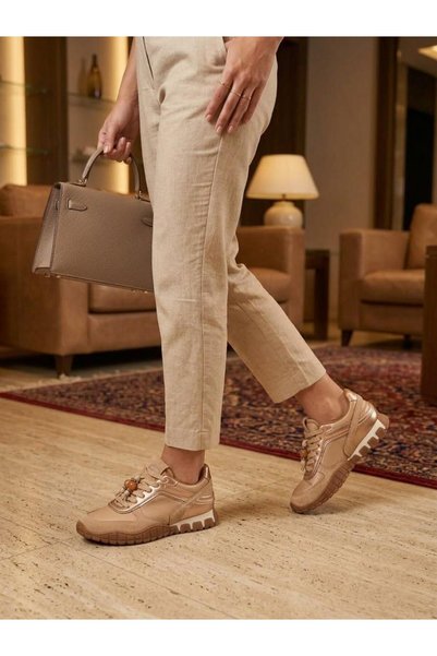 AZR Stylish and Comfortable Sneakers New Season