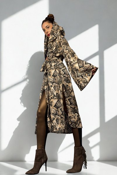 Quincey Snake Pattern Slit Kimono