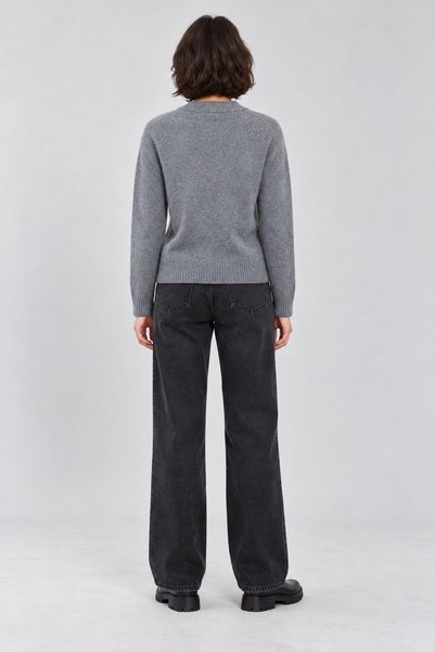 Lavinza V-Neck Buttoned Wool Cardigan