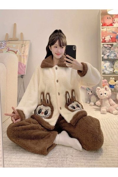 NisanurHome Labubu Figürlü Peluş Pijama Takımı