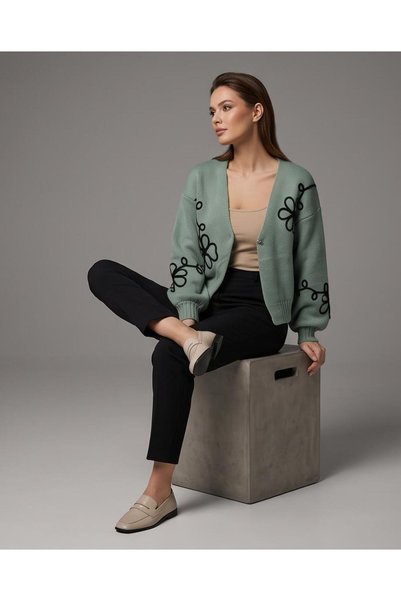 Trend Kapında Floral Motif Knitwear Cardigan
