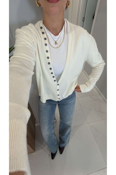 BİRCANÇİL Loges Ecru Button Detailed Cardigan