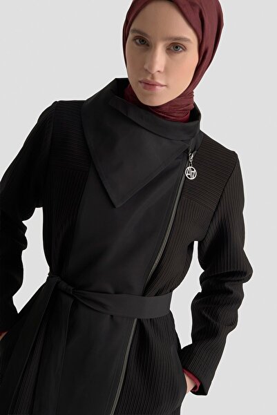 Armine معطف ذو ياقة عالية باللون الأسود