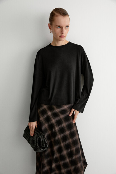 NAELLE Masso Women's Kimono Sleeve Black T-Shirt