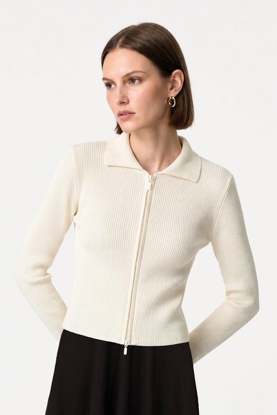 Mudo Women's Ecru Fitted Polo Collar Zippered Cardigan