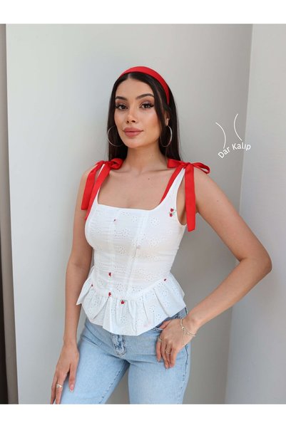 ESRAHELVACI Embroidery Embroidered Blouse
