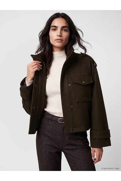 LC Waikiki سترة نسائية كبيرة الحجم من NEVAVM Farkılı LCW Vision باللون الكاكي