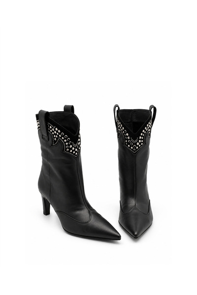 Vario Genuine Leather Metal Studded Women's Boots 053 Black (Black)