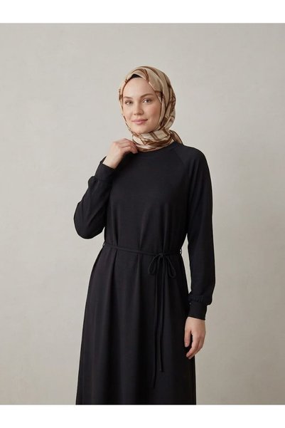 Lunsera Store فستان بيكيه بأكمام راجلان - أسود