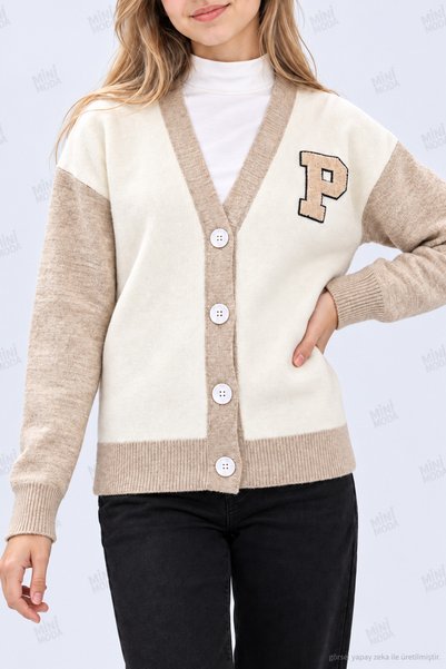 Minimoda Kids Cardigan tricotat cu nasturi și decolteu în V, cu emblemă P, pe...
