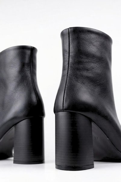 VARENZA WOMAN SHOES Block Heeled Leather Women's Short Boots