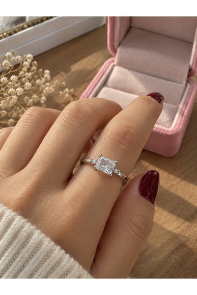 Lilith Takı Big Square Cut Zircon Stone Silver Color Elegant and Sparkling Wo...