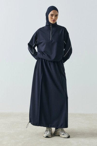 QANU طقم زينا باللون الأزرق الداكن