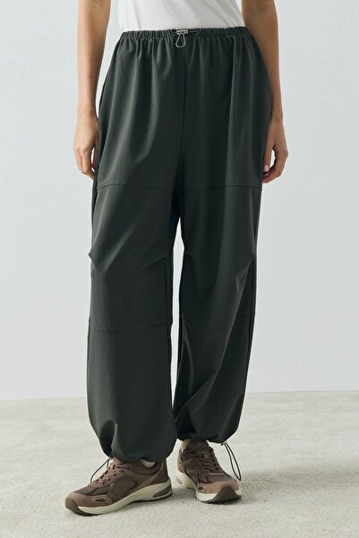 QANU Wolf Jogger Pants Green