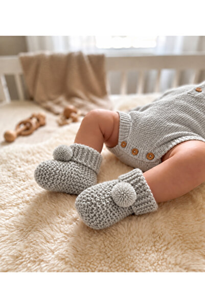 Miniminiksdesing أحذية أطفال محبوكة مزينة بكرات صغيرة 0-6 أشهر