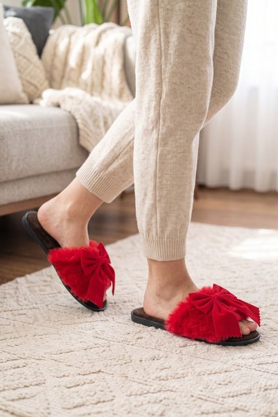 Moda Devrin Kadın Kırmızı Peluş Tüylü Büyük Fiyonklu Ev Terliği - Yumuşak Taban Konforlu Oda Terliği
