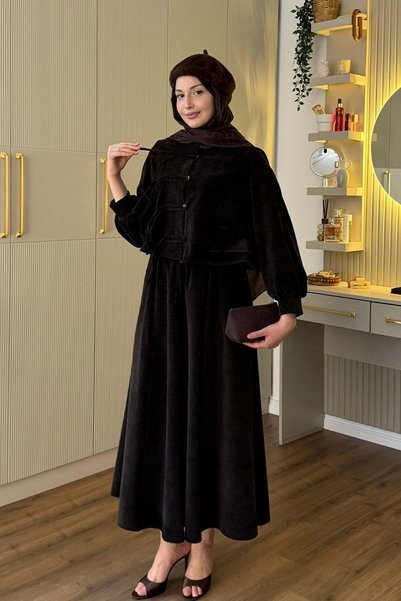Modaensarbutik Asya Esintili Düğme Detaylı Kadife Tesettür Takım-KAHVERENGİ