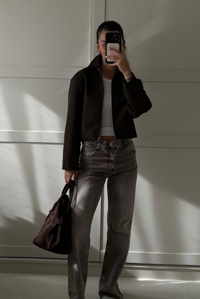 Açelya Okcu High Waist Wide Leg Snow Wash Wide Leg Seamless Jeans