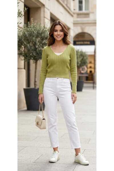 MODA V-neck knit sweater with ribbed cuffs, standard size (36-42).