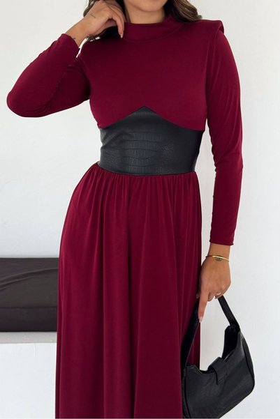 Dipmoda Salopetă de damă din piele bordeaux, cu mâneci lungi și detalii tip corset, model palazzo DPK5046