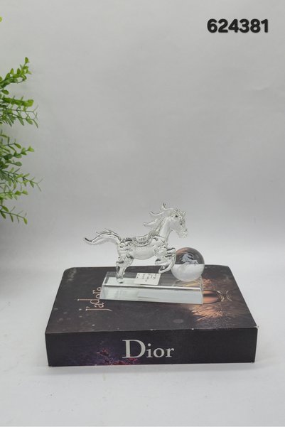WAHJ ALMASAH Dequyoric Crystal Horse Ornament with Crystal