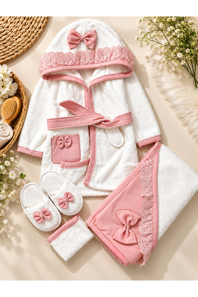 ÜÇ GÜL TİCARET 3 Gül Fiyonklu Dantelli Pembe Beyaz Bebek Bornoz ve Banyo Havlu Seti