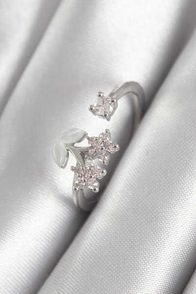 Angel Of Life Brass Silver Color Zircon Stone Flower Model Women's Ring