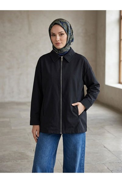 Lunsera Store معطف ترنش بتفاصيل أكمام مزركشة وسحاب أمامي - أسود