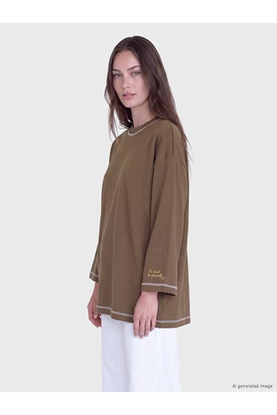 LC Waikiki Esvab • Modern & Distinctive 100% Cotton Loose Fit Women's T-Shirt